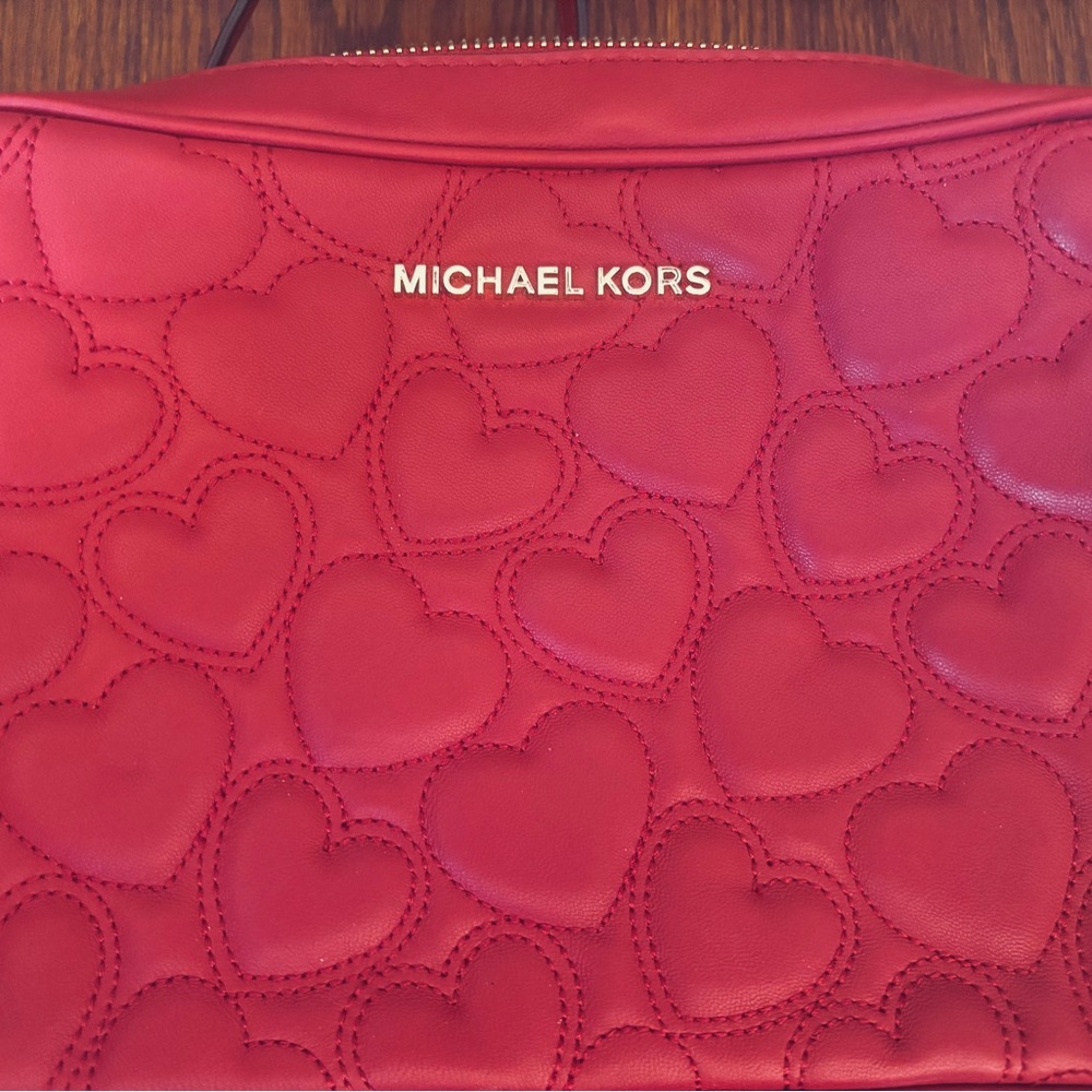 Michael Kors Red Heart-Patterned Shoulder Bag brand new